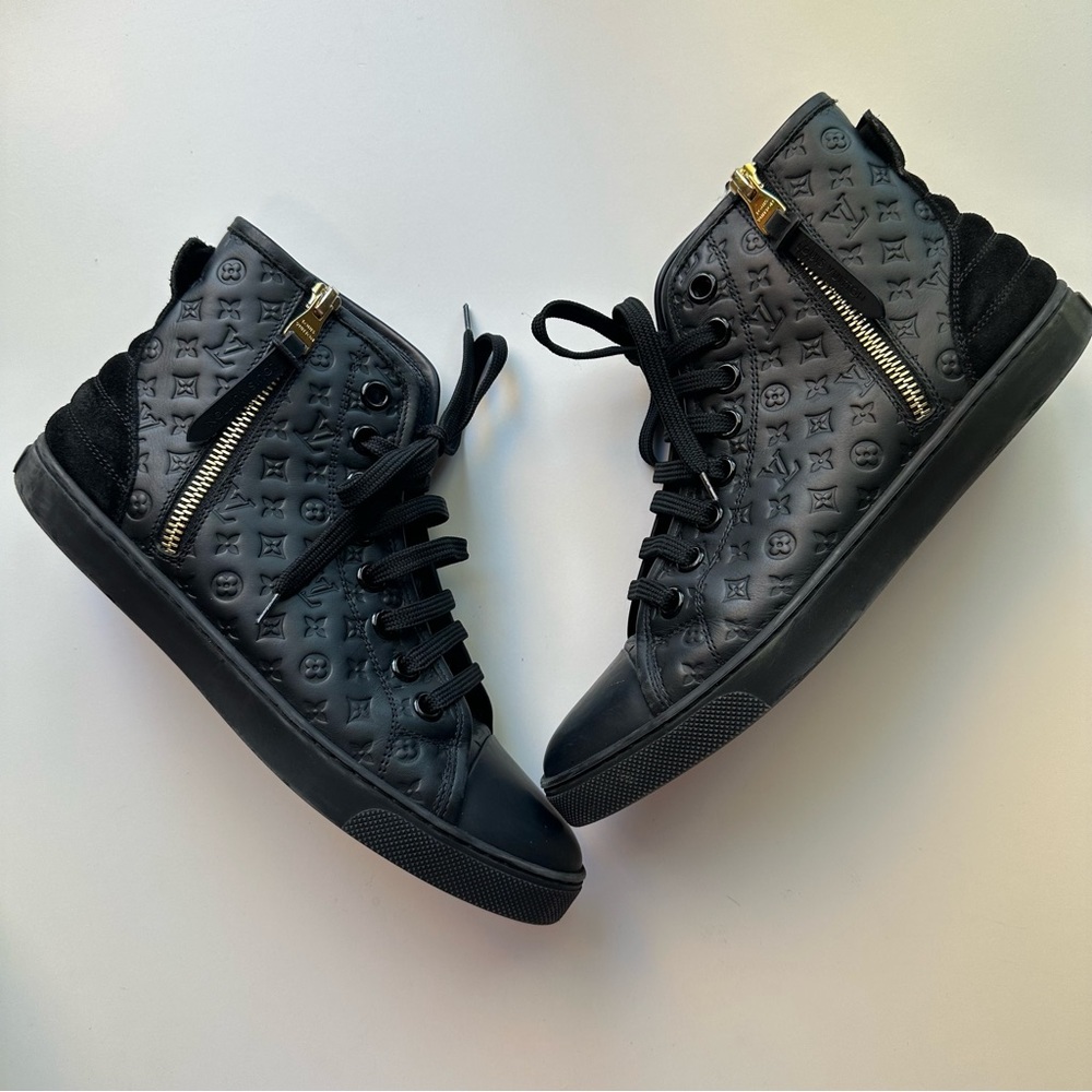 LOUIS VUITTON • Punchy Sneakers